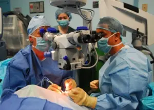 doctors perform cataract surgery